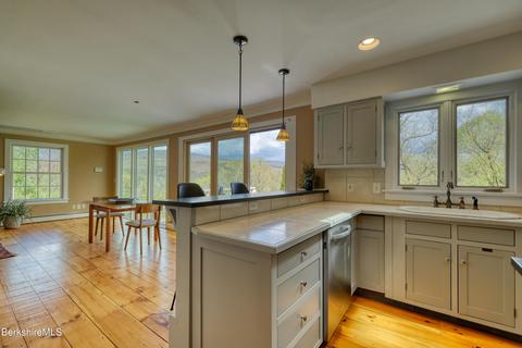 128 Stratton Rd, Williamstown, MA 01267 photo 11