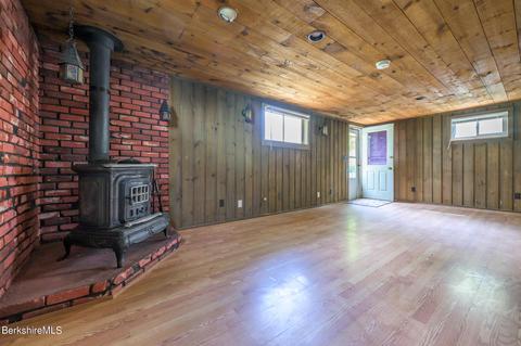 18 Pacific St, Pittsfield, MA 01201 photo 15