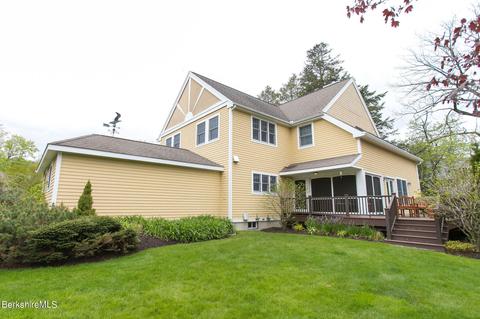 5 Copper Beech Ln, Great Barrington, MA 01230