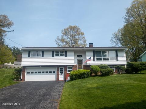 90 Michael Dr, Pittsfield, MA 01201