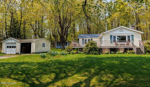 121 West St, Sandisfield, MA 01255