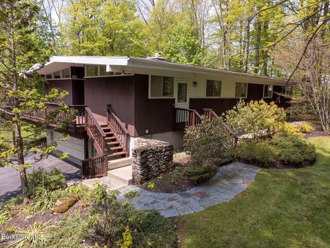 238 Old Stockbridge Rd, Lenox, MA 01240