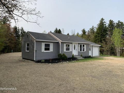 60 Mohawk Trl, Florida, MA 01247