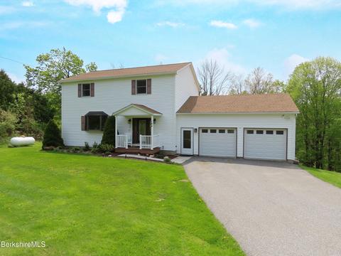 164 Oak Hl, North Adams, MA 01247