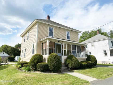 17 Sunshine Ave, Lee, MA 01238
