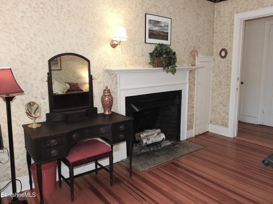  762 Main St, Williamstown, MA 01267 photo 31