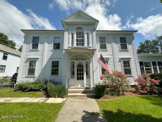  762 Main St, Williamstown, MA 01267 photo 1