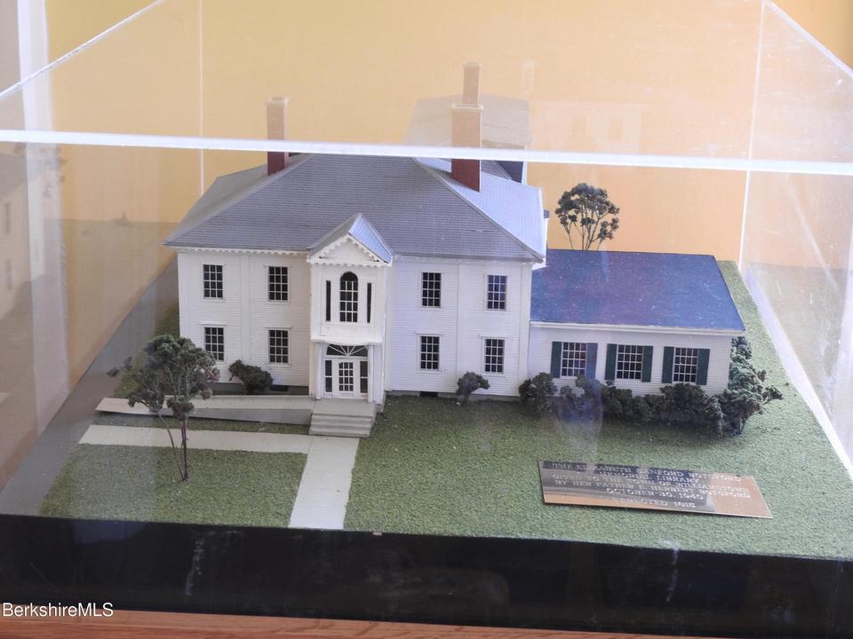  762 Main St, Williamstown, MA 01267 photo 7