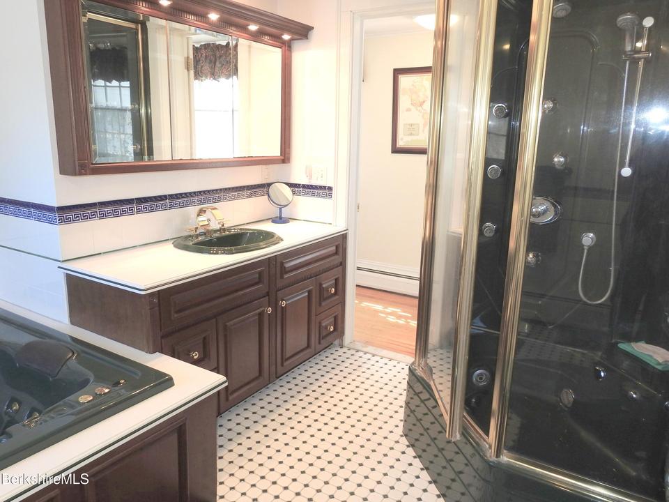  762 Main St, Williamstown, MA 01267 photo 37