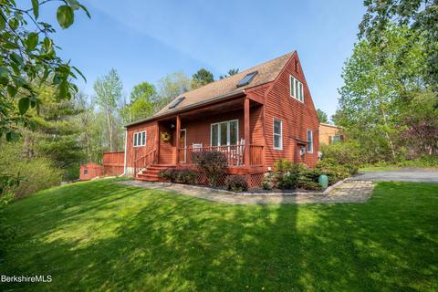 39 Demont Ave, Pittsfield, MA 01201