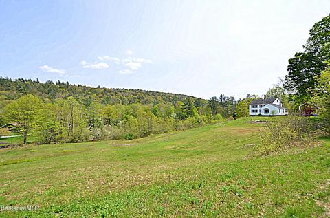 104 N Chester Rd, Chester, MA 01011