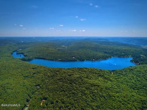 125 Antelope Dr, Lee, MA 01238 photo 5