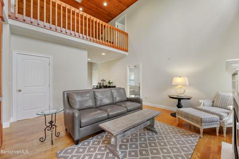 125 Antelope Dr, Lee, MA 01238 photo 17