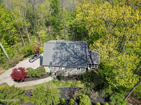 125 Antelope Dr, Lee, MA 01238 photo 2