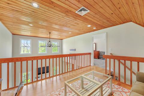 125 Antelope Dr, Lee, MA 01238 photo 26