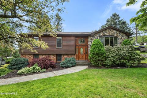 27 Victory Rd, Pittsfield, MA 01201