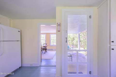 210 Chestnut St, Lee, MA 01238 photo 21