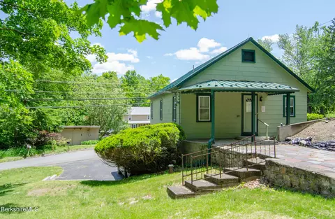 422 Old Rte 82 --, Hudson, NY 12534
