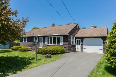 16 Paula Ave, Pittsfield, MA 01201