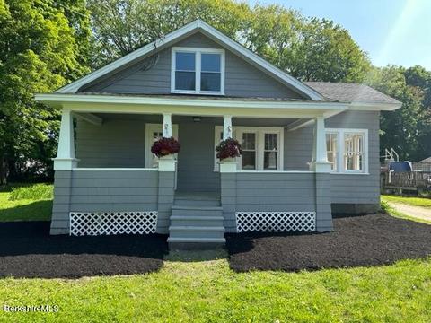40 Franklin St, Dalton, MA 01226