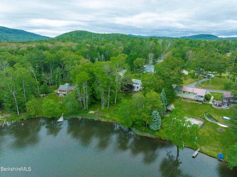 29 Grove Ave, Lanesborough, MA 01237