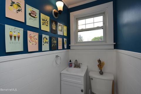 405 Fairview St, Lee, MA 01238 photo 19