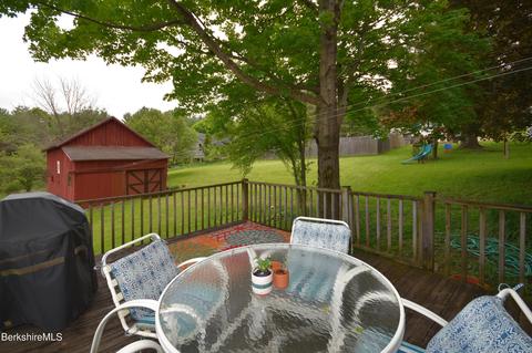 405 Fairview St, Lee, MA 01238 photo 5