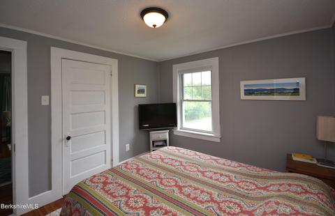 405 Fairview St, Lee, MA 01238 photo 21