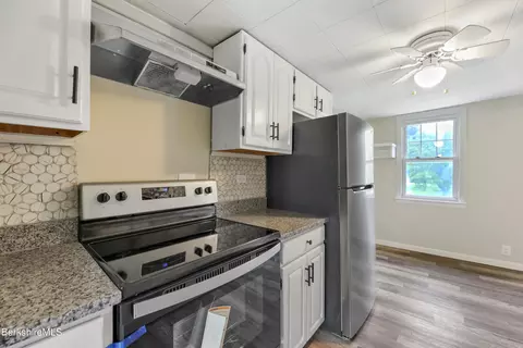 29 Powers St, Adams, MA 01220 photo 30