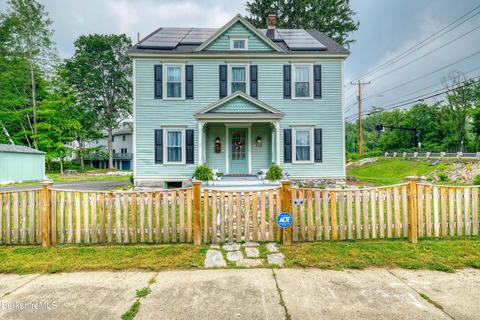 498 South St, Pittsfield, MA 01201