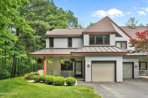 8 S Coldbrooke Dr #A, Lenox, MA 01240
