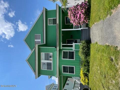48-50 Bartlett Ave, Pittsfield, MA 01201