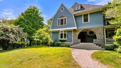 89 Taconic Ave, Great Barrington, MA 01230