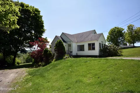 1649 State Rd, Richmond, MA 01254