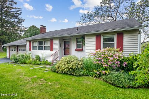 22 Benlise Dr, Williamstown, MA 01267
