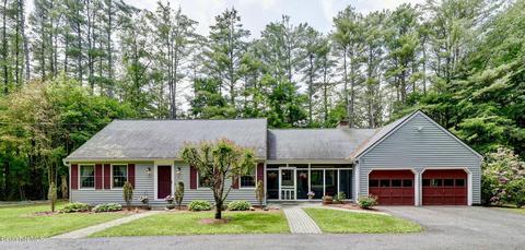57 Old State Rd, Lanesborough, MA 01237