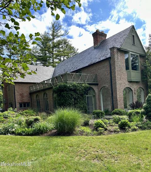 69 Beaver Dam Rd, Salisbury, CT 06068