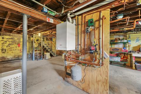 150 Fairview St, Lee, MA 01238 photo 23