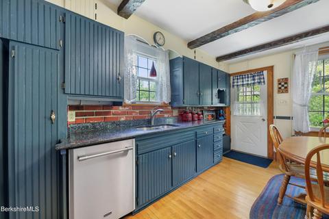 150 Fairview St, Lee, MA 01238 photo 10