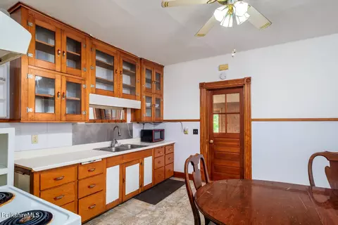 42 Burt St, Adams, MA 01220 photo 6