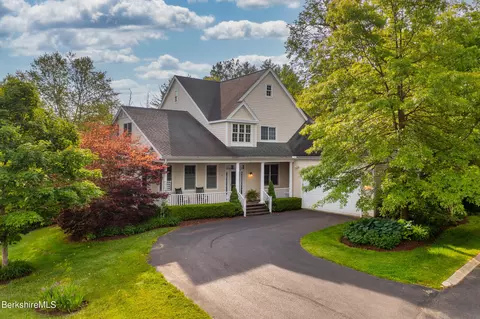 2 Sedgwick Ln, Lenox, MA 01240