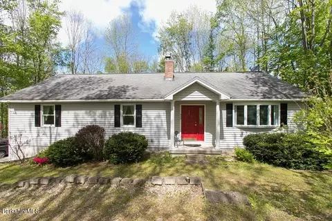 400 Ingalls Rd, Cheshire, MA 01225