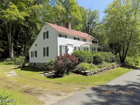 1014 Salisbury Rd, Sheffield, MA 01257