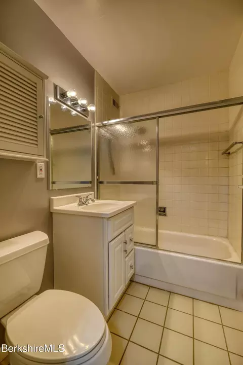 1-10 Rolling Hill Ln #1-10, Lenox, MA 01240 photo 15
