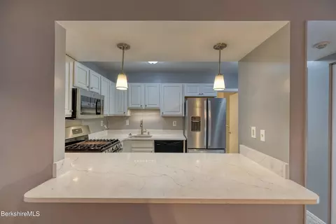 1-10 Rolling Hill Ln #1-10, Lenox, MA 01240 photo 7