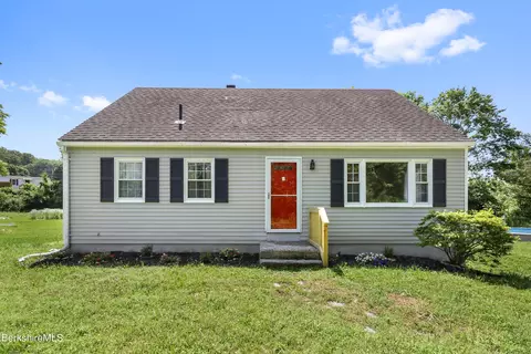 20 Washington Mountain Rd, Lee, MA 01238