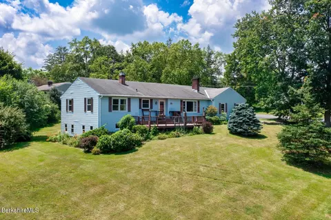 85 Benlise Dr, Williamstown, MA 01267