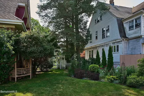 42 Marengo Park, Springfield, MA 01108 photo 39