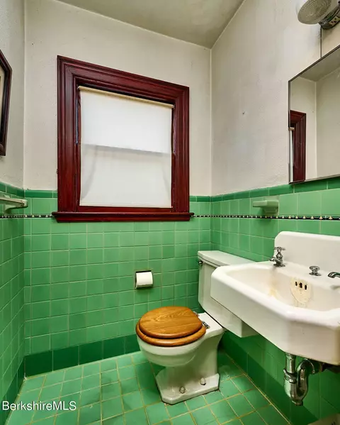 42 Marengo Park, Springfield, MA 01108 photo 18