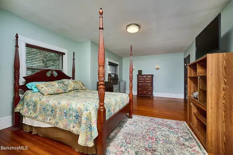 42 Marengo Park, Springfield, MA 01108 photo 24